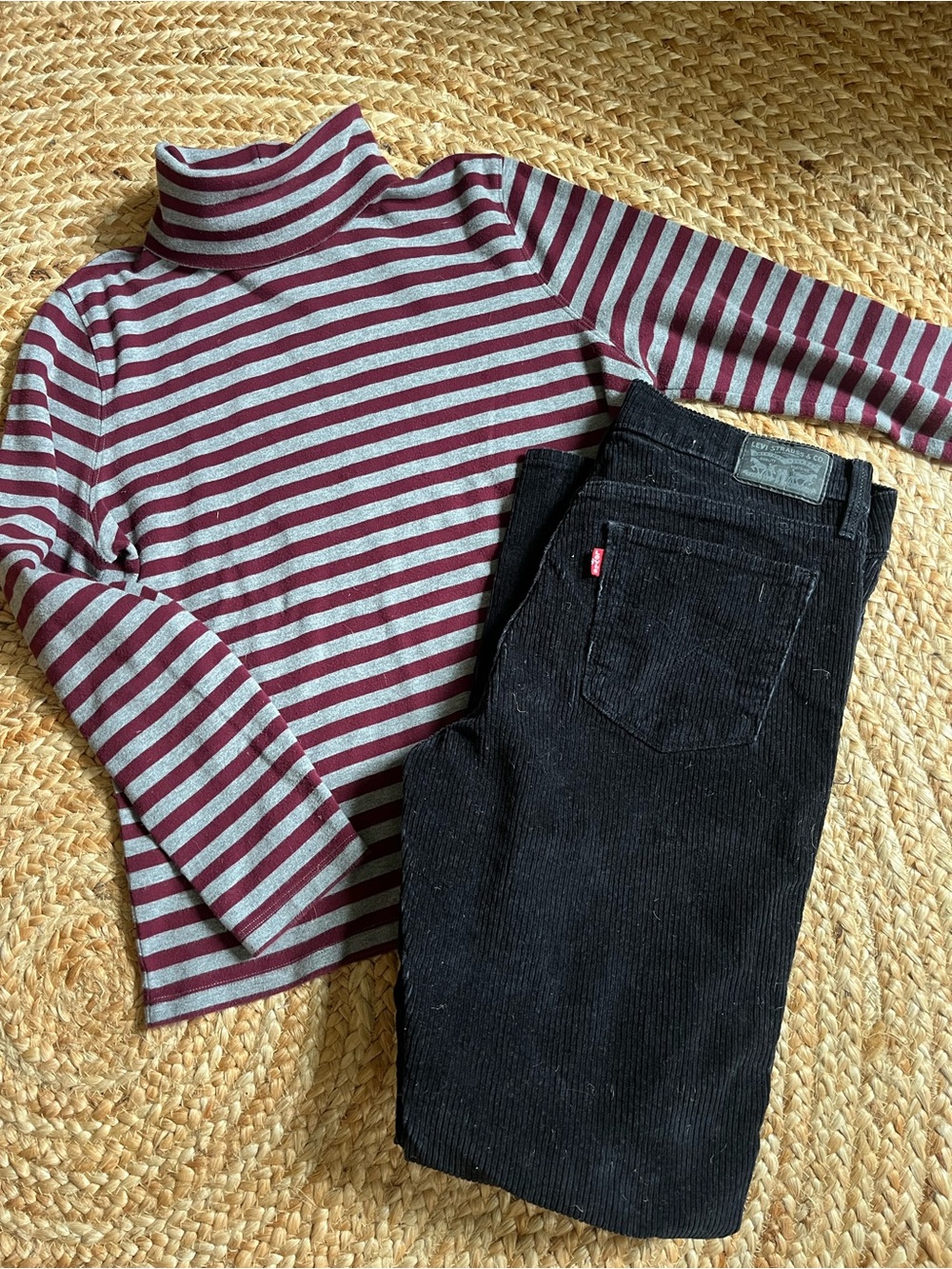 2 piece Y2K bundle • Striped Liz Claiborne Turtle Neck and Black Levi’s Corduroy